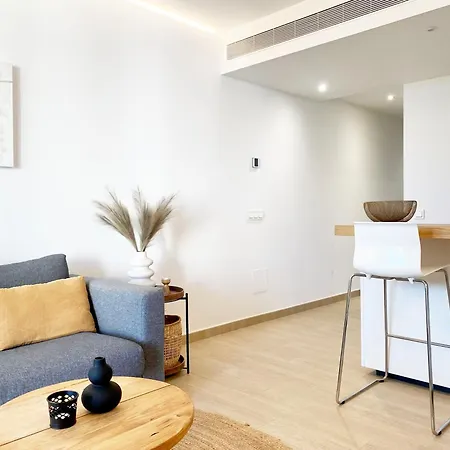 Fantastic In The Wave Just Steps From Carvajal - Pool And Free Parking Apartamento Fuengirola